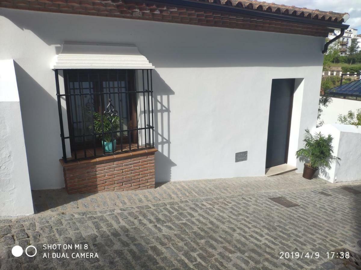 Apartamentos Cantareria, Rosa Mosqueta Setenil De Las Bodegas Exterior foto